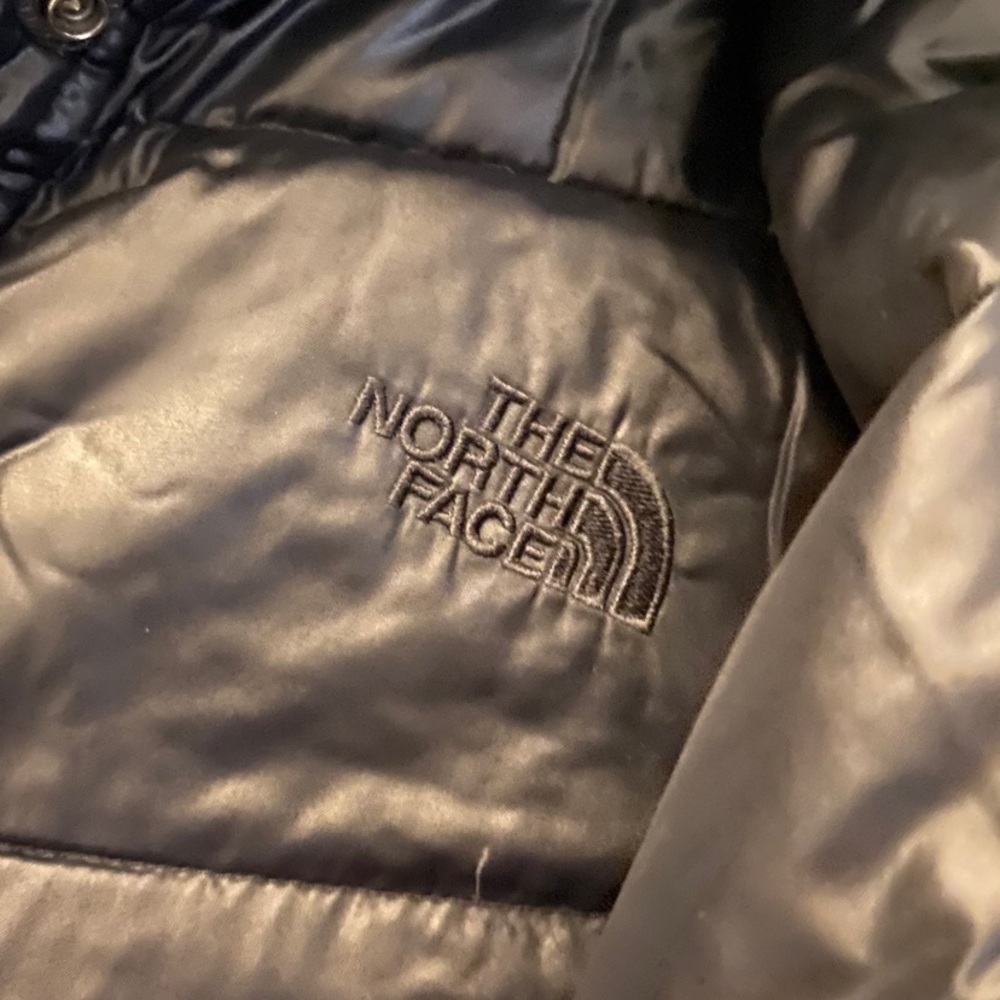 Northface size small puffer coat with belt and hood- Black